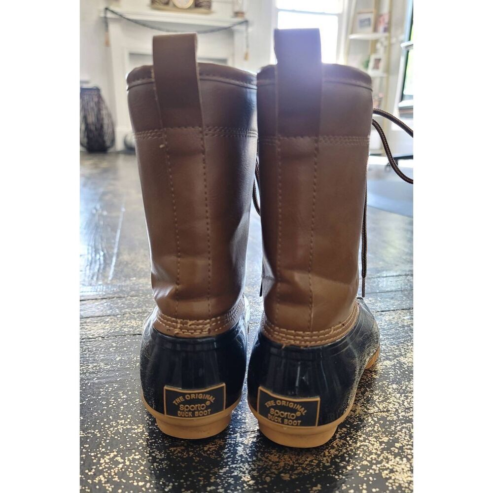 Sporto insulated duck boot. Size 8. Aerial Lace up - Picture 4 of 6